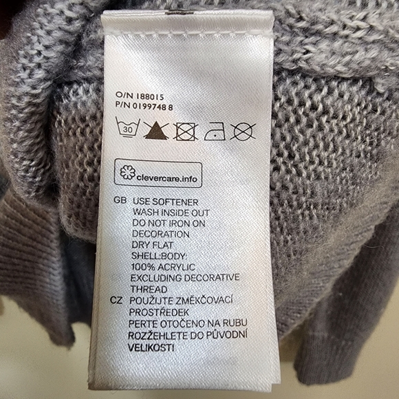 H & M jeweled sequin sparkly cat front gray knit sweater woman's size large - Picture 7 of 8